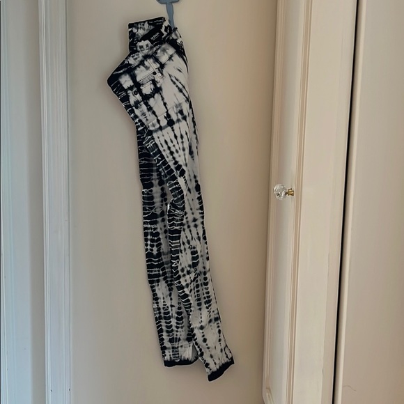 Hudson Jeans - Picture 4 of 4